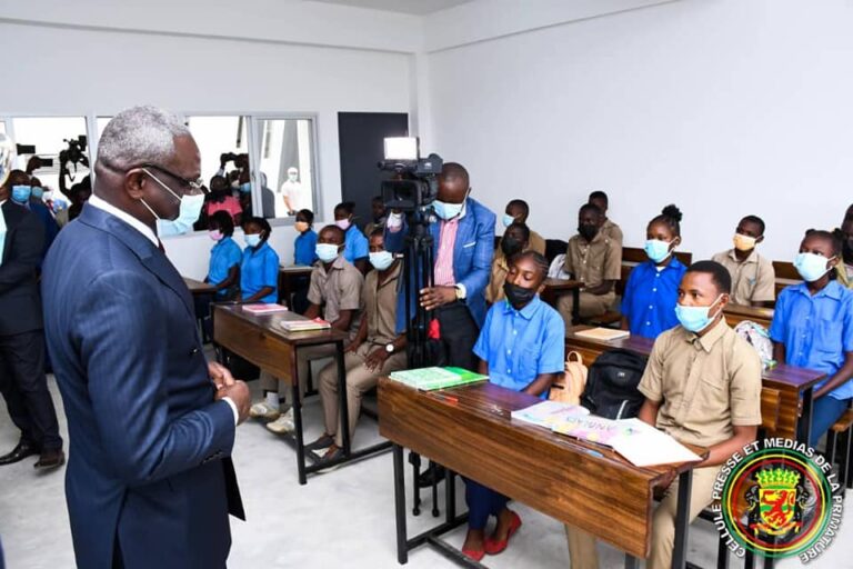 Visite de la Direction des examens et concours (DEC) et de l’atelier de l’INRAP