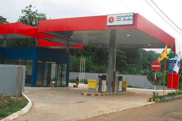 Governo anuncia redução de preços dos combustíveis com gasolina e gasóleo a baixar três Dobras cada