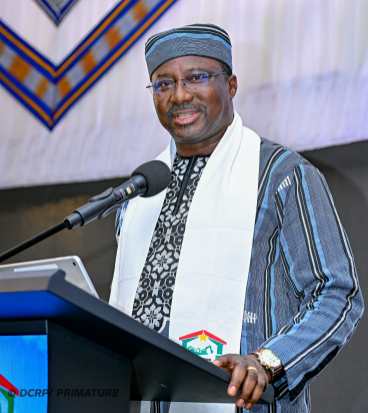 Le Camarade ministre de l’Enseignement de base, de l’Alphabétisation et de la Promotion des langues nationales, Jacques Sosthène Dingara